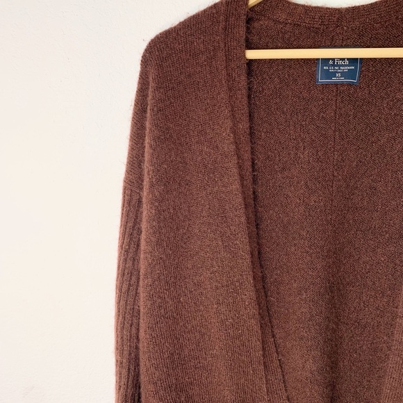 Abercrombie & Fitch Burgundy Cardigan - Picture 5 of 7